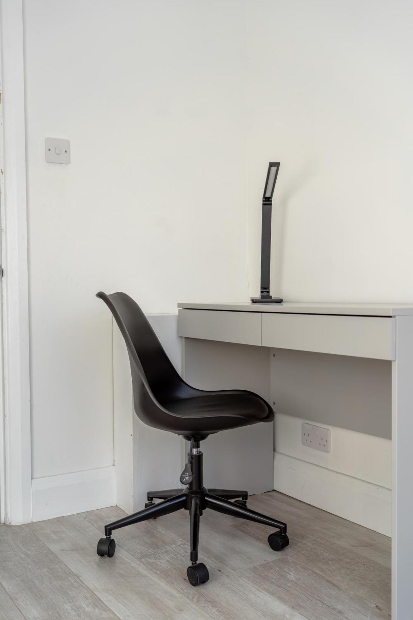 London & Forest Loughton  Bagian luar foto
