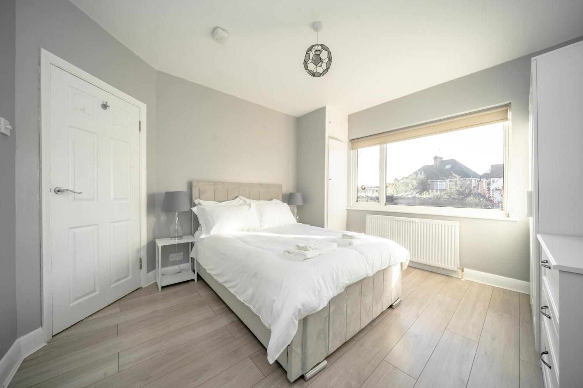 London & Forest Loughton  Bagian luar foto